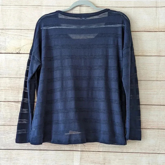 Splendid Size Medium Blue Sheer Knit Blouse Stripe V-Neck Career Top - Picture 8 of 10